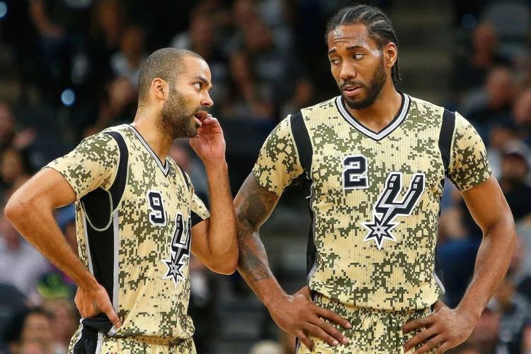 话题瞬间登 话题瞬间登